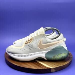 WOMEN'S NIKE JOYRIDE DUAL RUN SIZE 7.5 'SAIL'